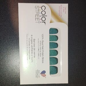 Color Street Feeling Pine Nail Strips